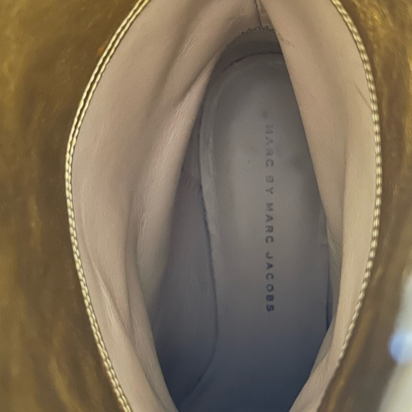#48 - Marc Jacobs Gold Colored Boots.  Excellent Condition. New Shoe Smell. - Picture 4 of 16